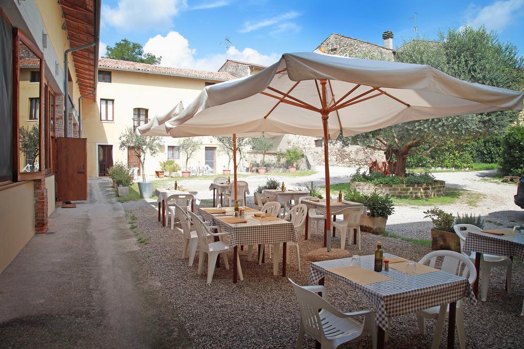 Agriturismo Licensi Del Bresa Villa Monzambano Habitación foto